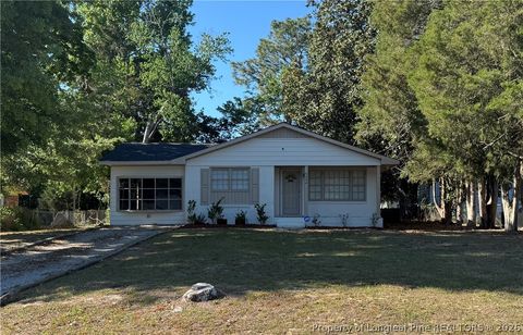 Photo of 4334 Forestview Drive, Fayetteville, NC 28304 (MLS # 761203)