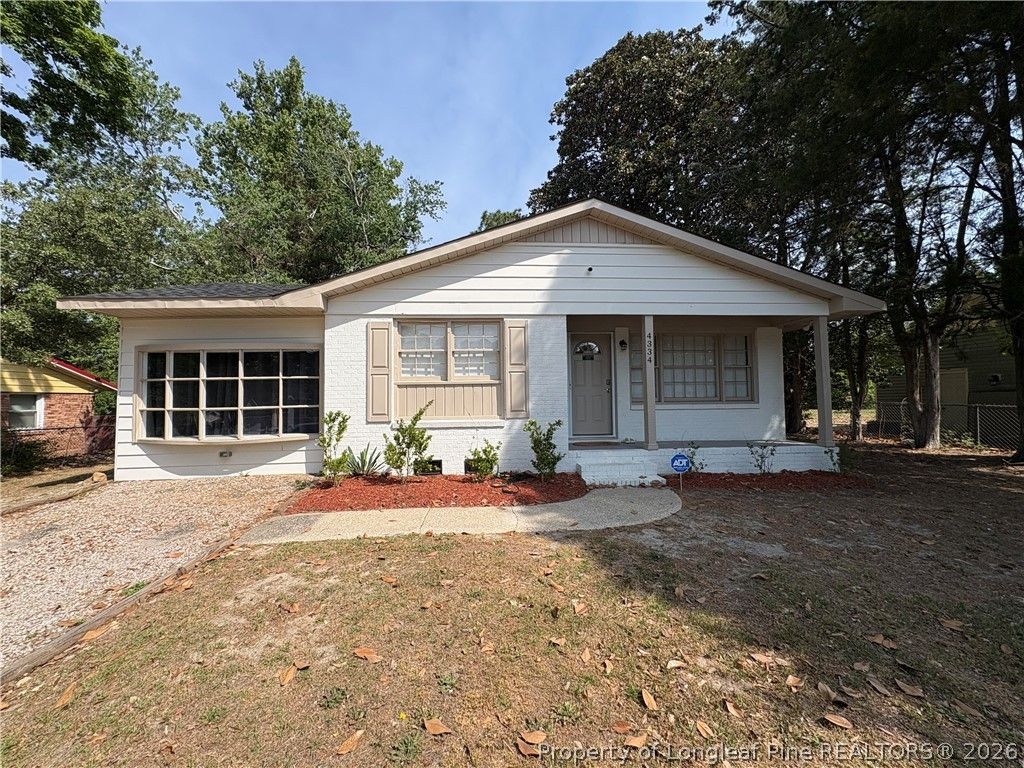 Photo of 4334 Forestview Drive, Fayetteville, NC 28304 (MLS # 761203)