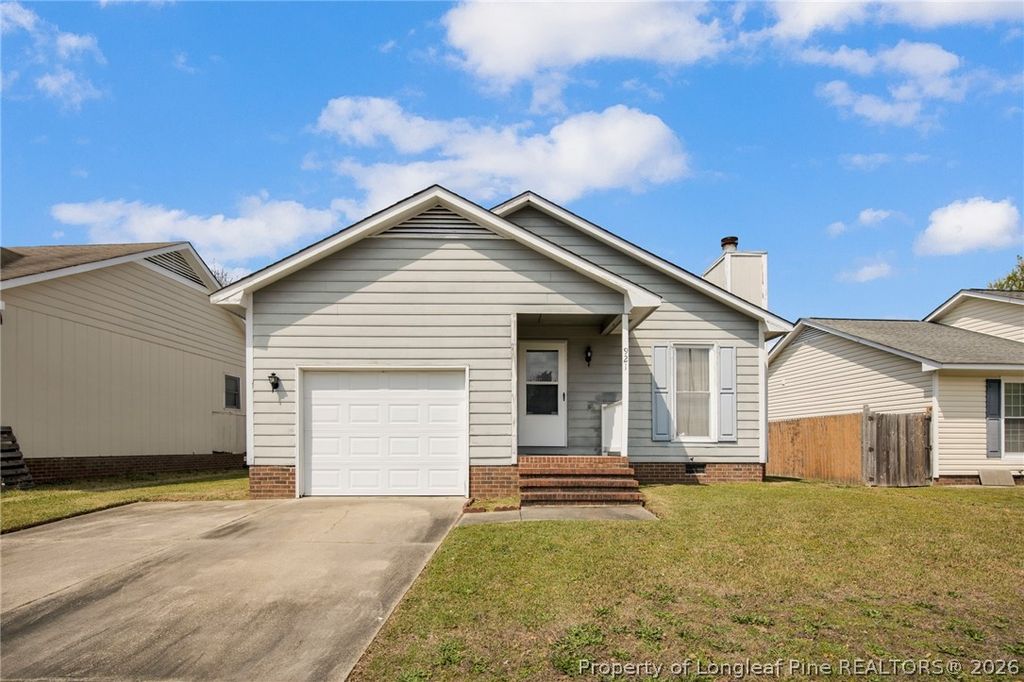 Photo of 921 Glen Reilly Drive, Fayetteville, NC 28314 (MLS # 759409)