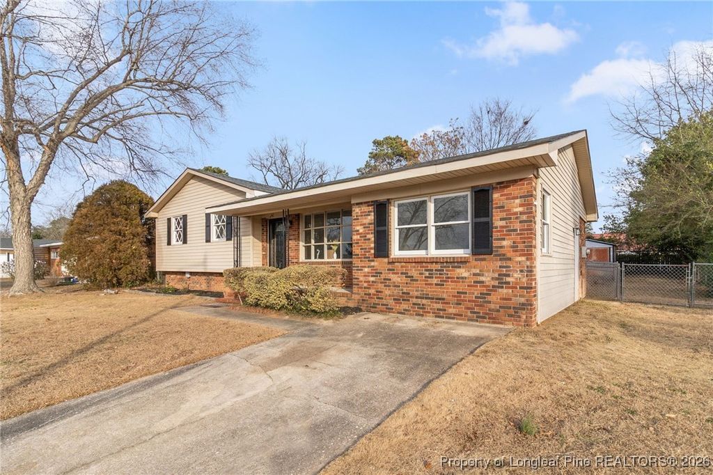Photo of 2167 Quail Ridge Drive, Fayetteville, NC 28304 (MLS # 755225)