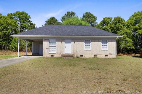 Photo of 818 Grambling Court, Fayetteville, NC 28311 (MLS # 760900)