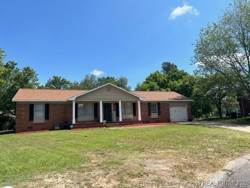 Photo of 5904 Lake Terrace Court, Fayetteville, NC 28304 (MLS # 751910)
