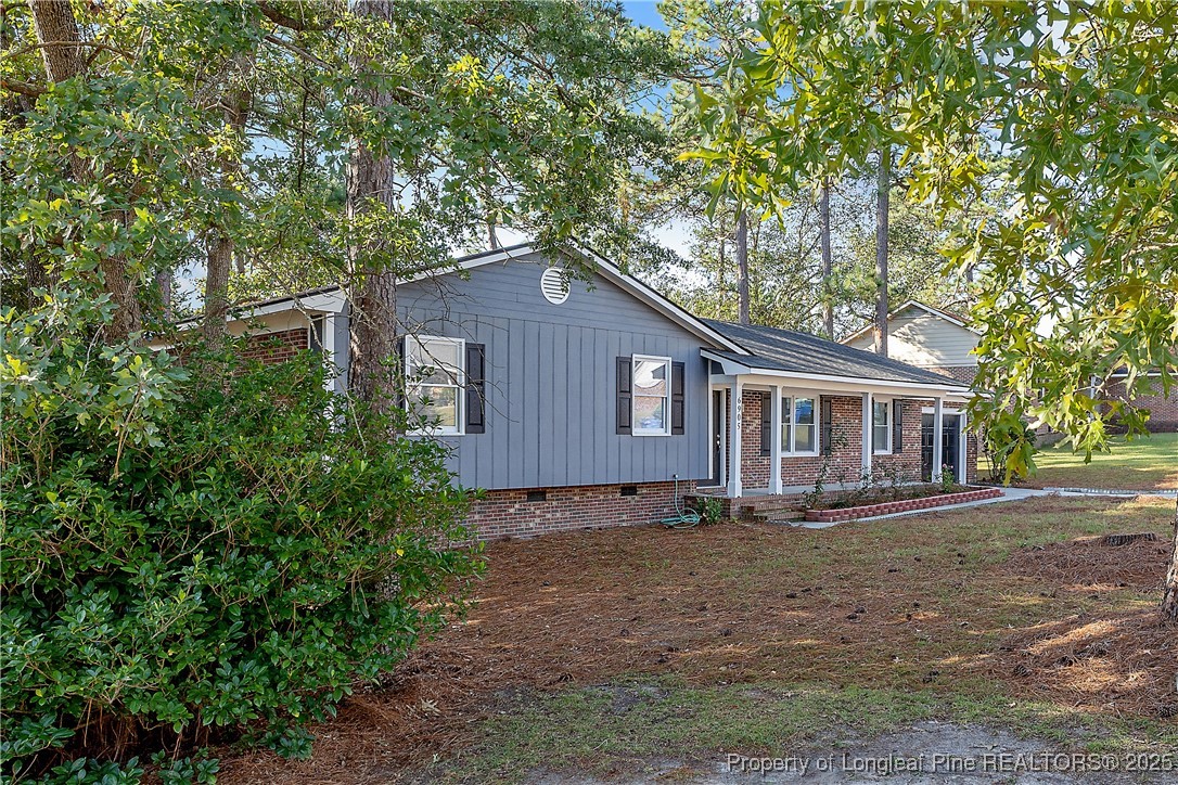 6905 Pine Creek Court