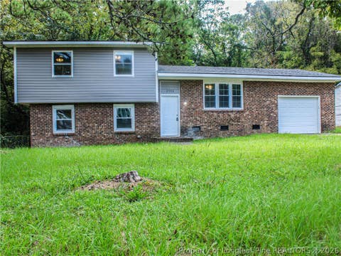 Photo of 2406 W Brinkley Drive, Spring Lake, NC 28390 (MLS # 768432)