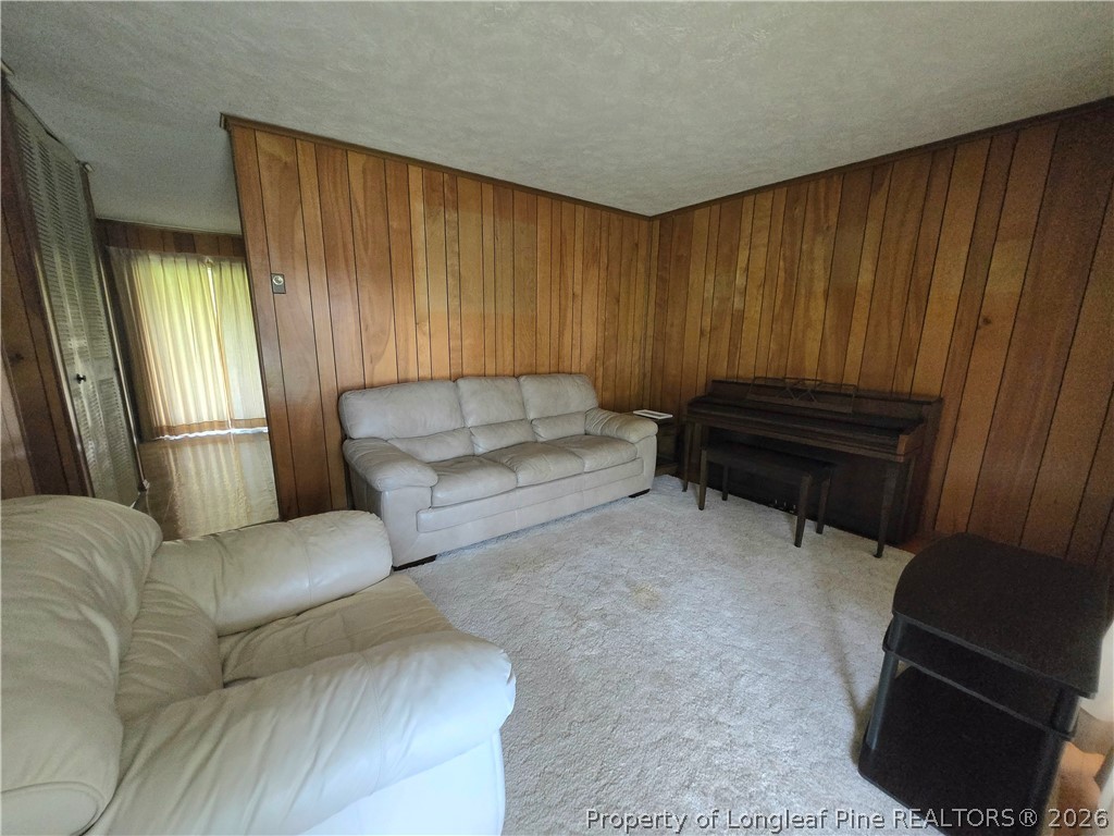 2704 Marvin Circle