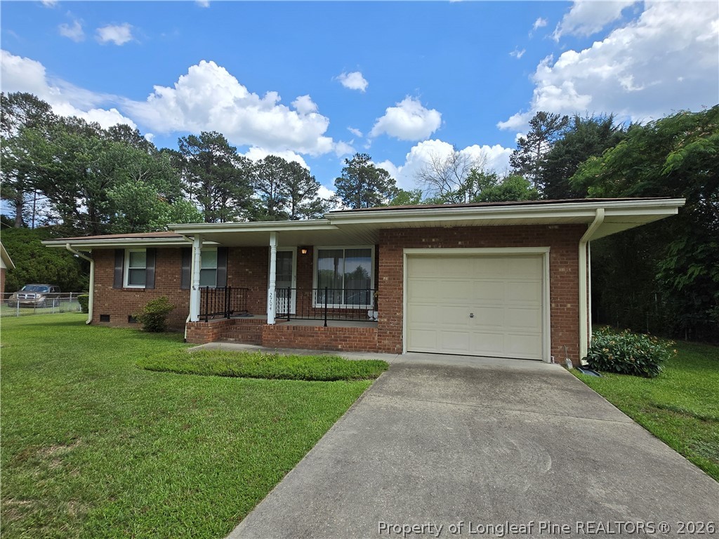 2704 Marvin Circle