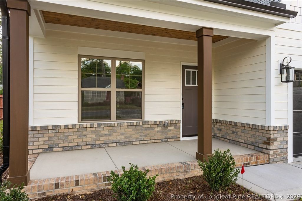 Photo of 118 Ellington Street, Fayetteville, NC 28305 (MLS # 761551)