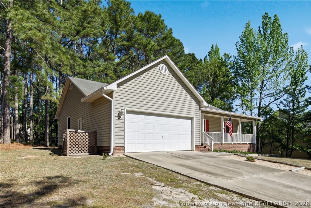 Photo of 215 Carolina Way, Sanford, NC 27332 (MLS # 761180)