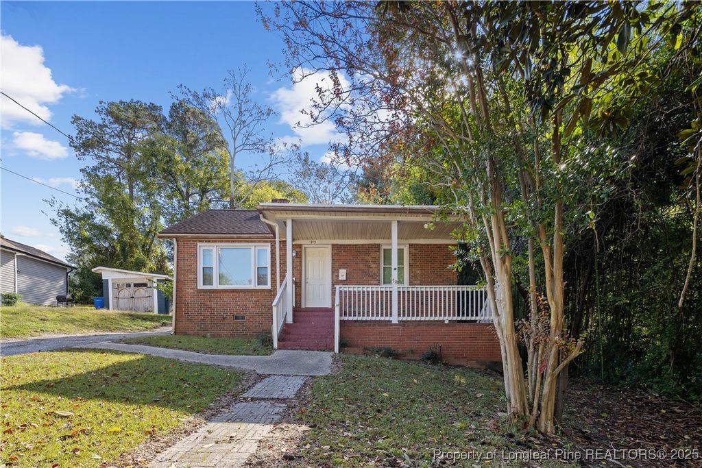 Photo of 213 Sunset Avenue, Fayetteville, NC 28301 (MLS # 753736)