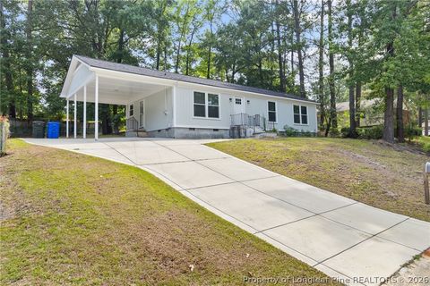 Photo of 601 Woodclift Drive, Fayetteville, NC 28311 (MLS # 765160)