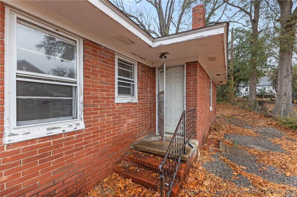 Photo of 110 Quincy Street, Fayetteville, NC 28301 (MLS # 756932)