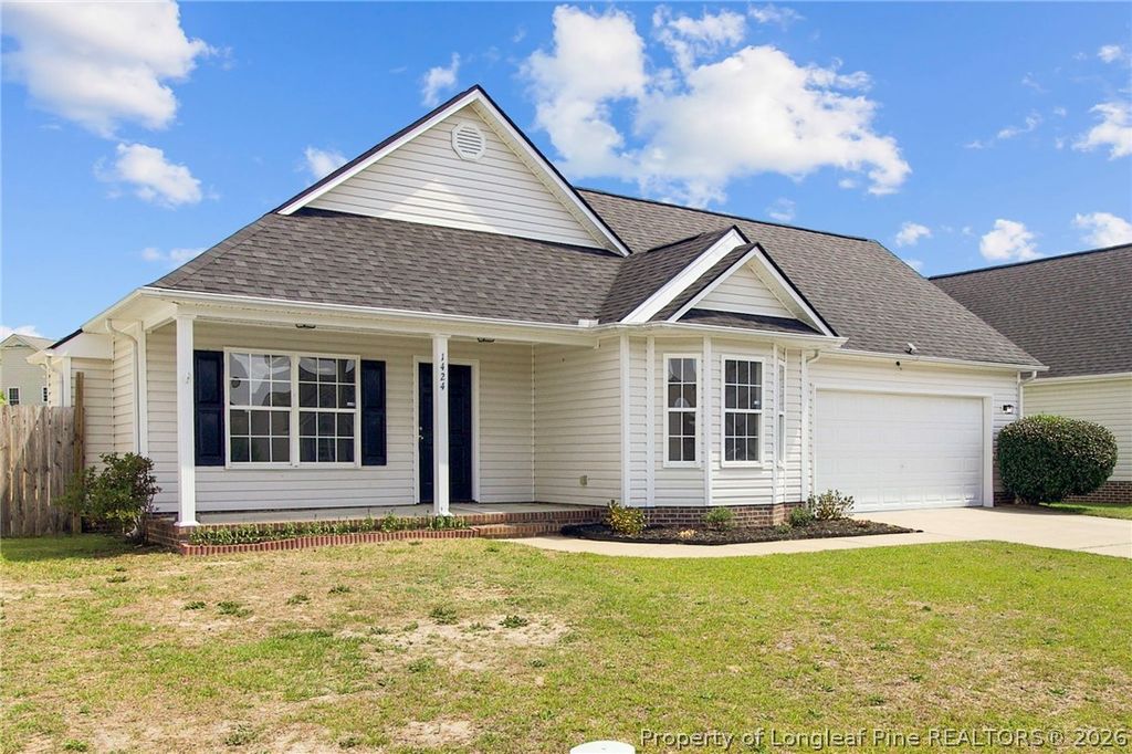 Photo of 1424 Avoncroft Drive, Fayetteville, NC 28306 (MLS # 762635)