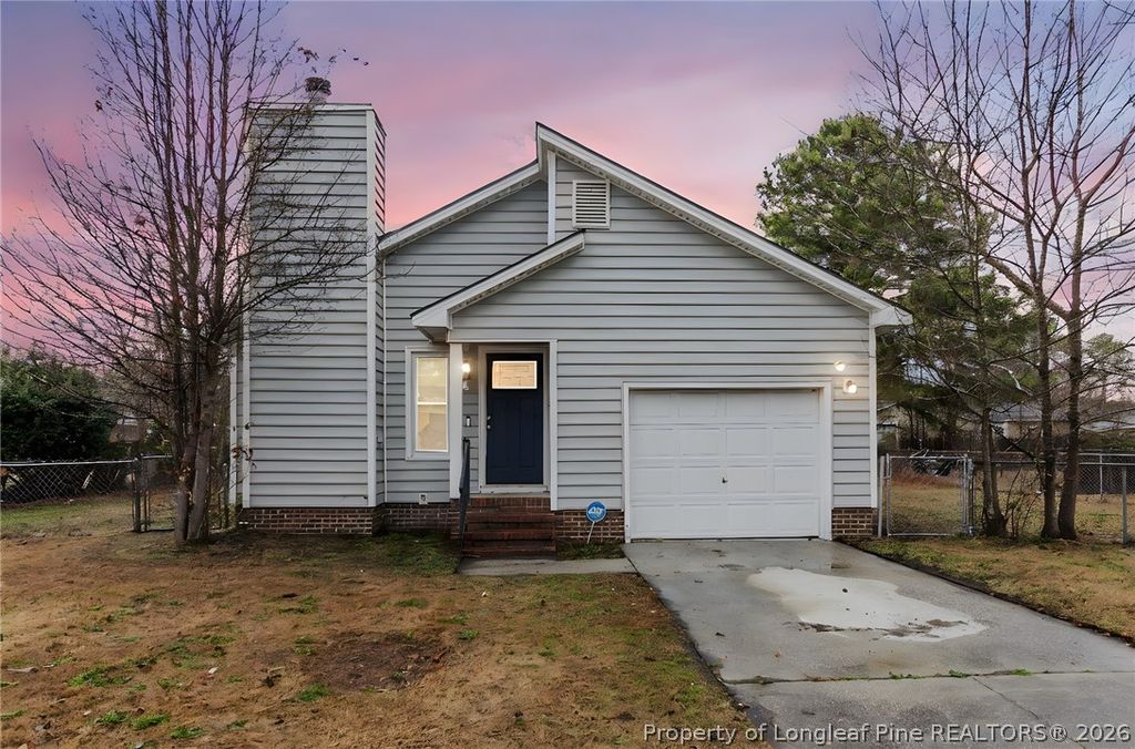 Photo of 4322 Bridge Street, Hope Mills, NC 28348 (MLS # 757807)