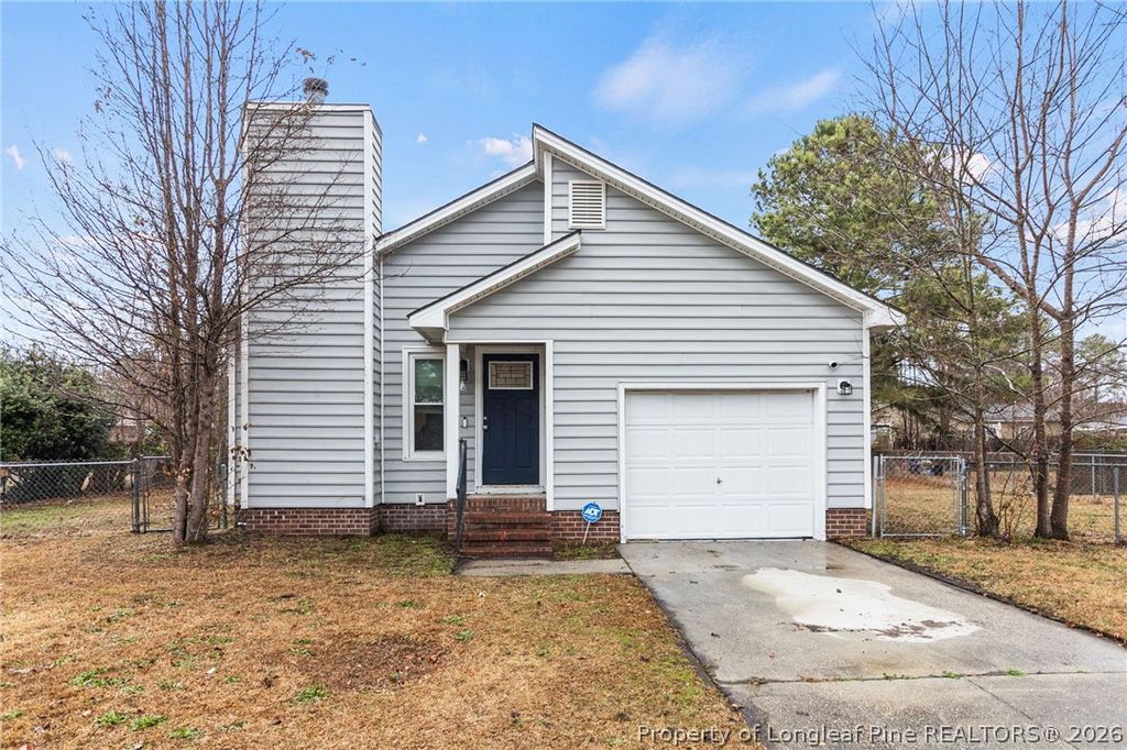 Photo of 4322 Bridge Street, Hope Mills, NC 28348 (MLS # 757807)