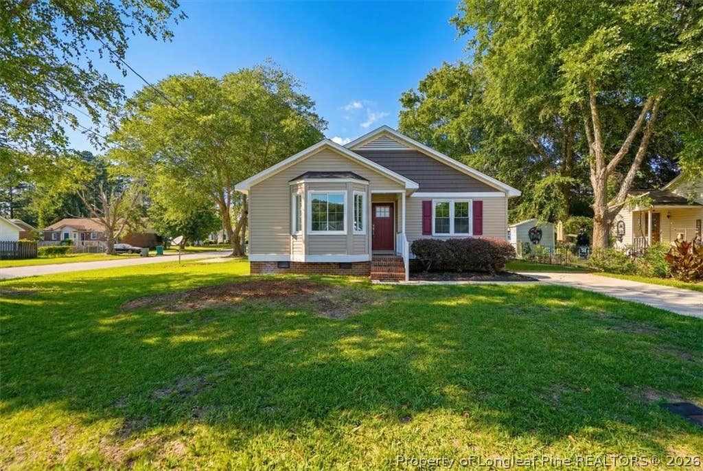 Photo of 1301 E 10th Street, Lumberton, NC 28358 (MLS # 764291)