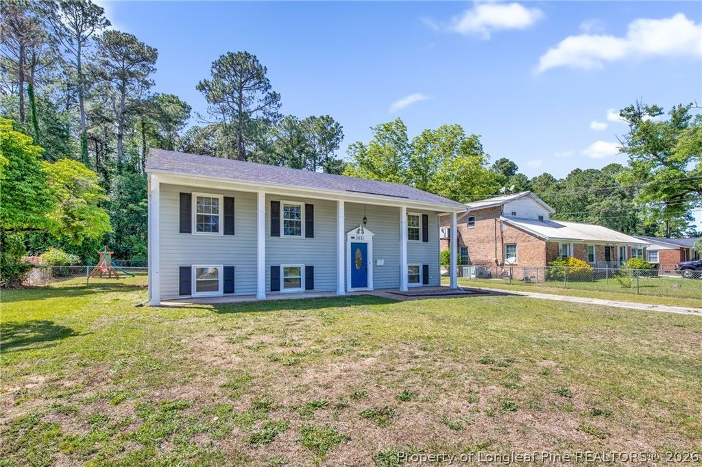Photo of 5031 Hampshire Drive, Fayetteville, NC 28311 (MLS # 762621)