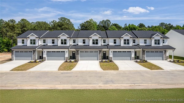 3026 CANDLELIGHT DR, FAYETTEVILLE, NC 28311 - Image d93709da1d021ab7f81d3d4c9003245b/549451464