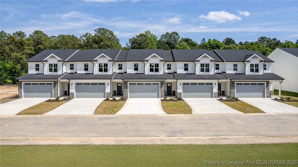 Photo of 3026 Candlelight Drive, Fayetteville, NC 28311 (MLS # 751943)