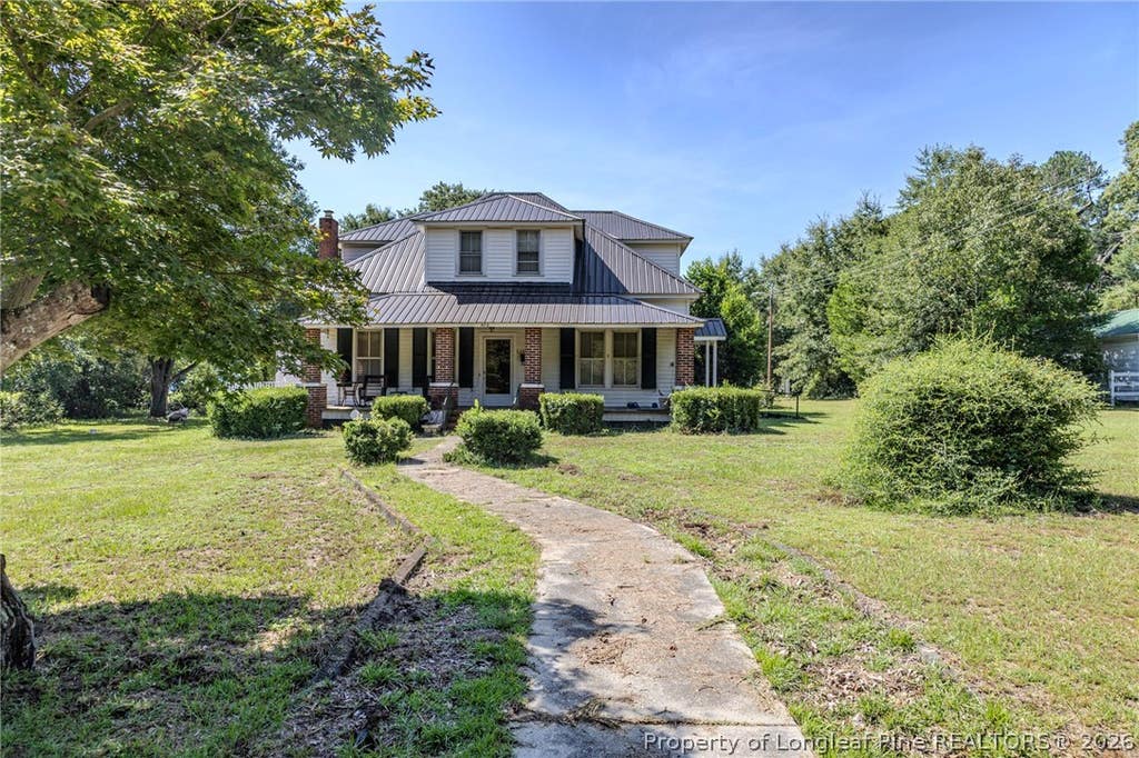 Photo of 602 E Gertrude Street, Fairmont, NC 28340 (MLS # 767940)