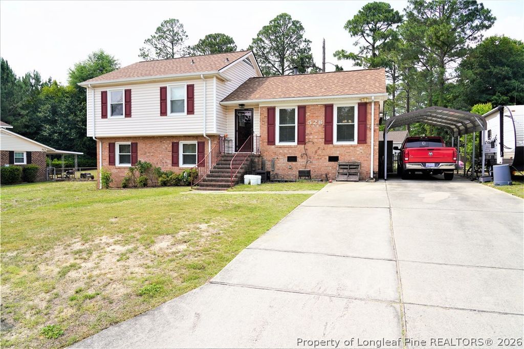 Photo of 528 Carteret Place, Fayetteville, NC 28311 (MLS # 764043)
