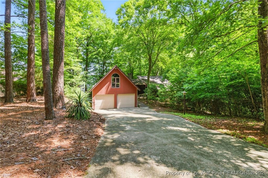 Photo of 1116 Falling Stream, Sanford, NC 27332 (MLS # 744892)