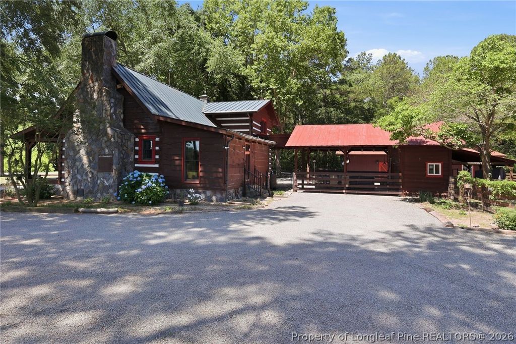 Photo of 1621 John McMillan Road, Hope Mills, NC 28348 (MLS # 761585)