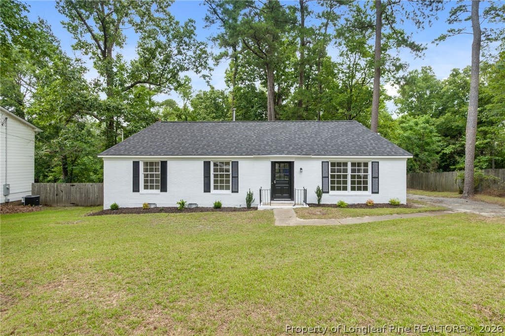 Photo of 744 Buena Vista Drive, Fayetteville, NC 28311 (MLS # 766603)