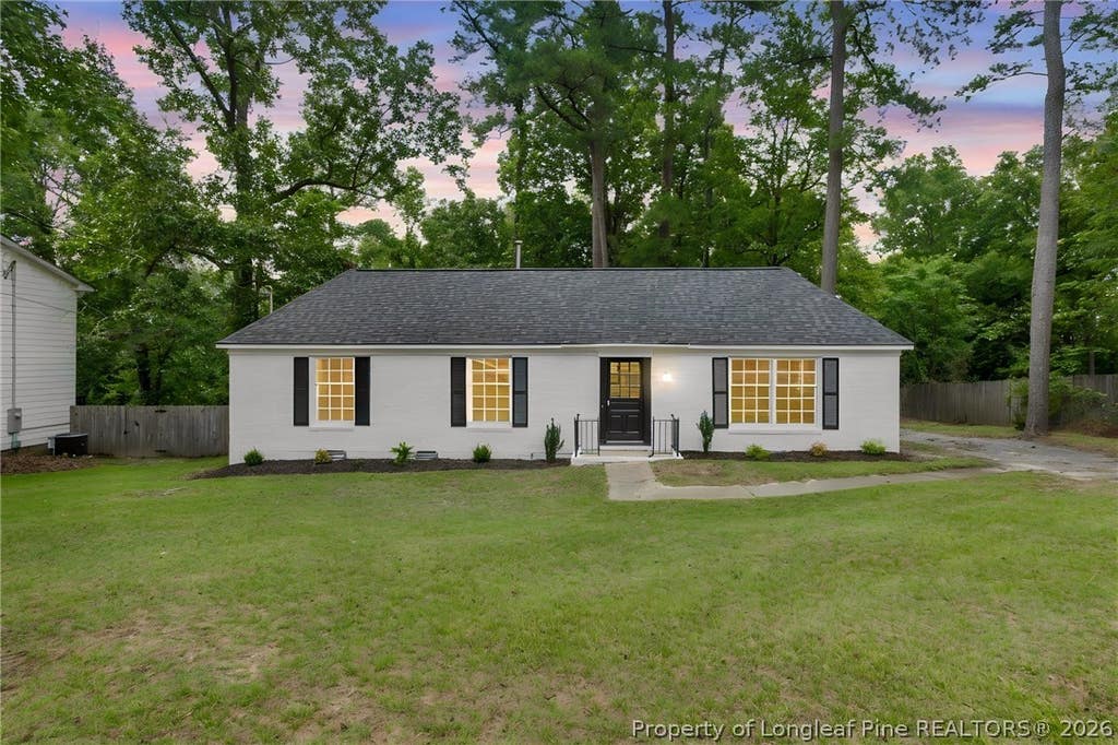 Photo of 744 Buena Vista Drive, Fayetteville, NC 28311 (MLS # 766603)