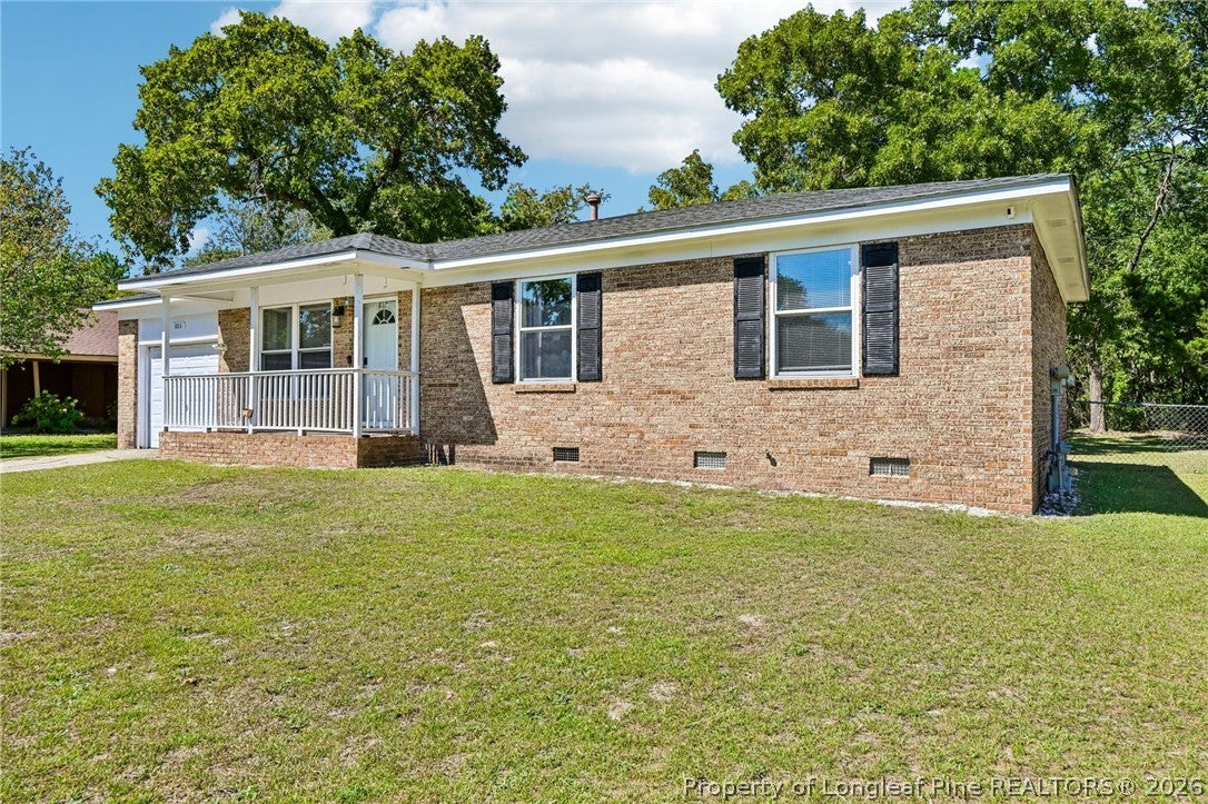 886 De Paul Drive