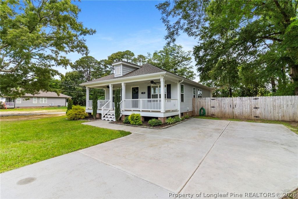 Photo of 701 E Pearsall Street, Dunn, NC 28334 (MLS # 763841)