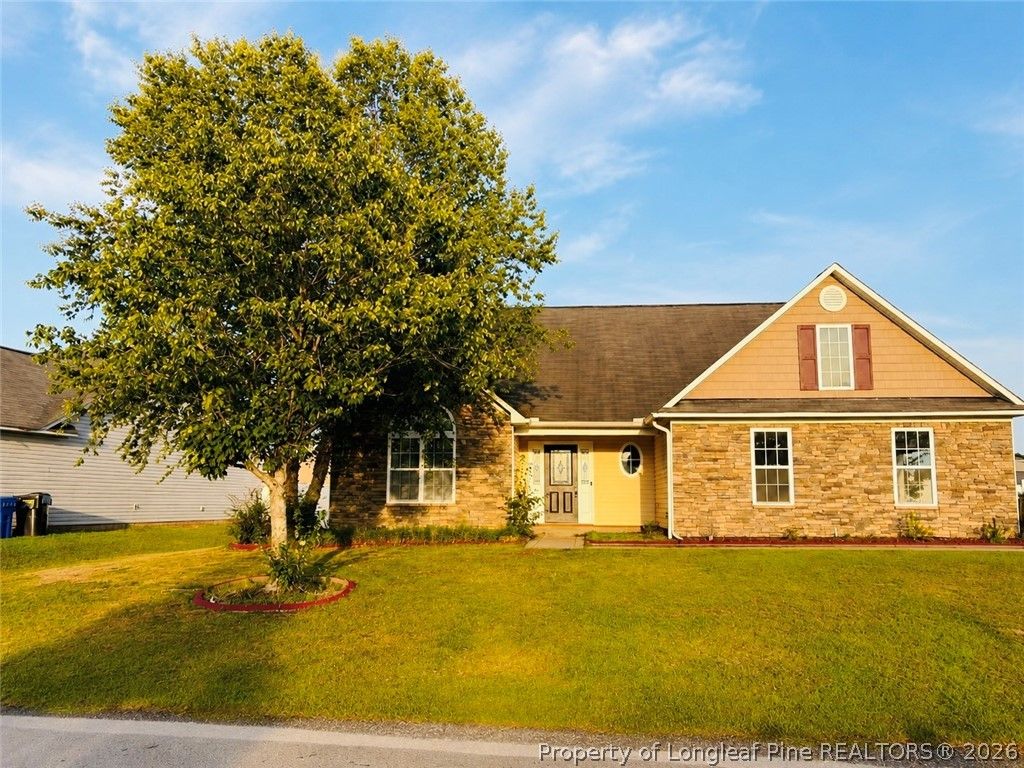 Photo of 505 Collinwood Drive, Raeford, NC 28376 (MLS # 766585)