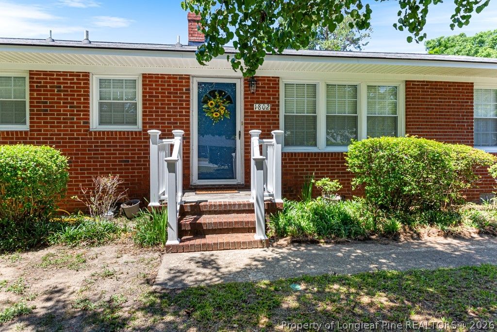 Photo of 1802 Flintshire Road, Fayetteville, NC 28304 (MLS # 762279)