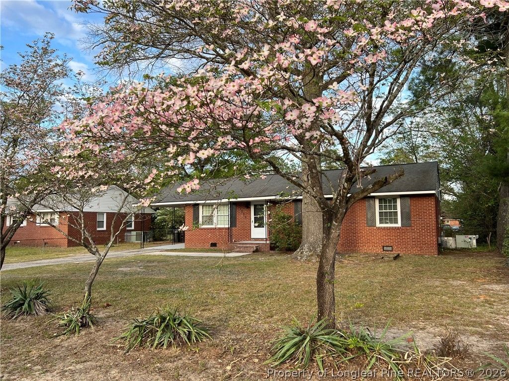 Photo of 1939 Crestview Drive, Fayetteville, NC 28304 (MLS # 760208)