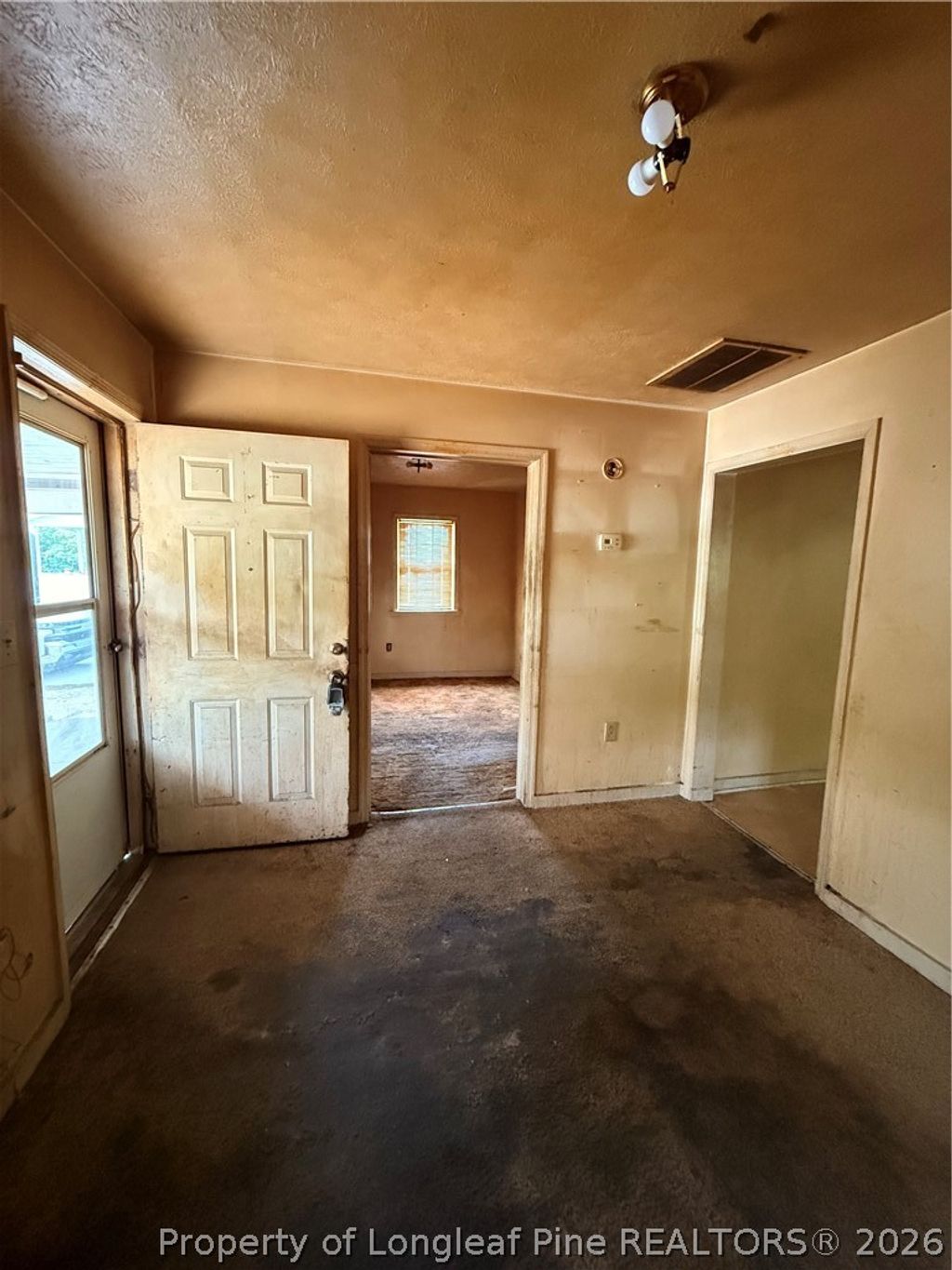 Photo of 1121 Turnpike Road, Fayetteville, NC 28305 (MLS # 761946)