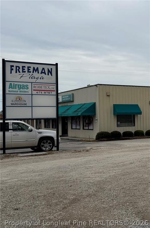 Tiny photo for 2504 Fayetteville Road, Lumberton, NC 28358 (MLS # 763605)