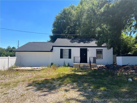 Photo of 1500 Gillespie Street, Fayetteville, NC 28306 (MLS # 748230)