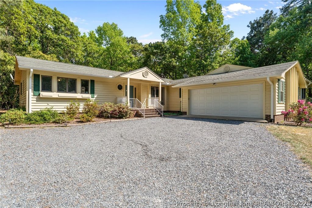 Photo of 129 Overlook Road, West End, NC 28326 (MLS # 761375)
