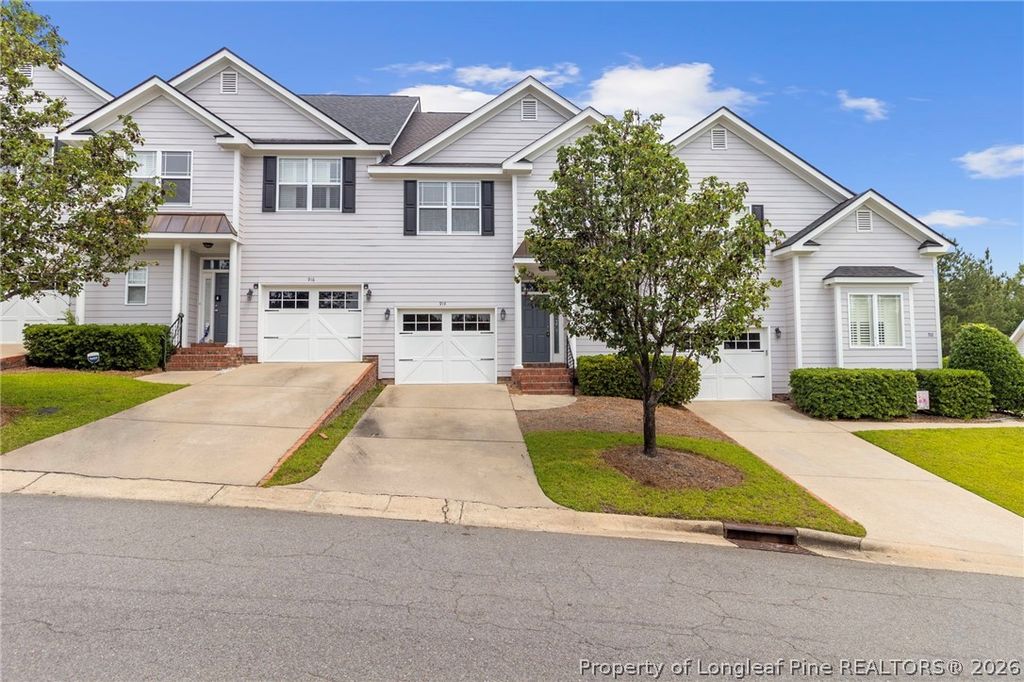 Photo of 914 Westland Ridge Road, Fayetteville, NC 28311 (MLS # 762969)