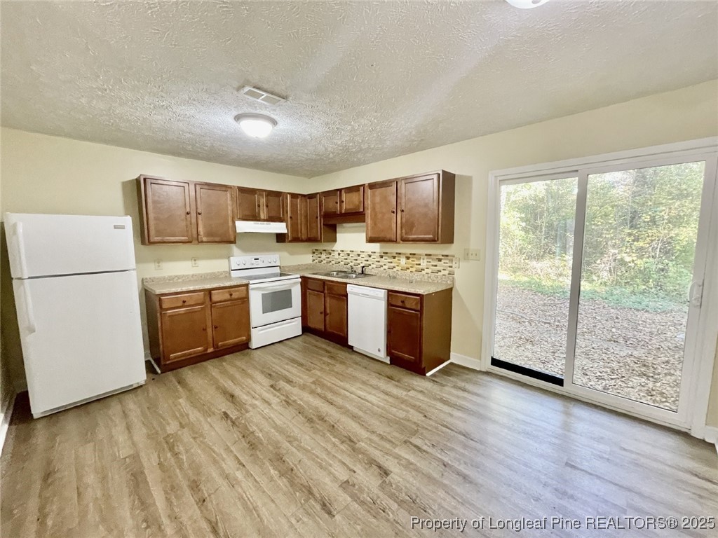 5840, 5842, 5844, 5846 Aftonshire Drive