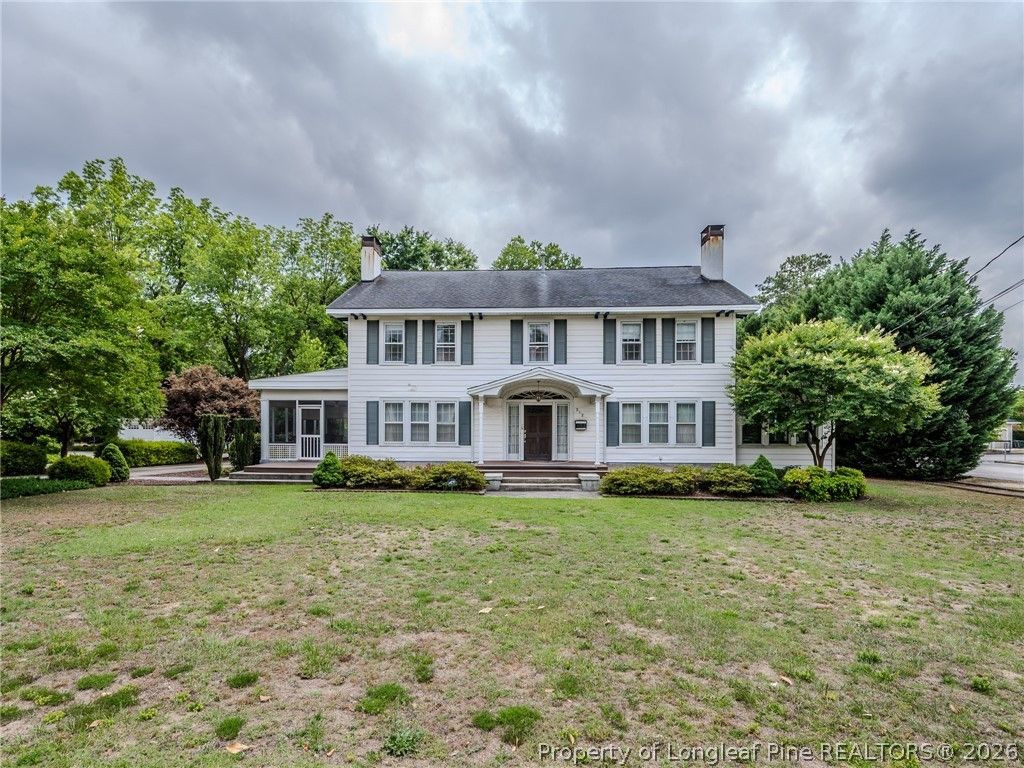 Photo of 212 E Third Avenue, Red Springs, NC 28377 (MLS # 763334)