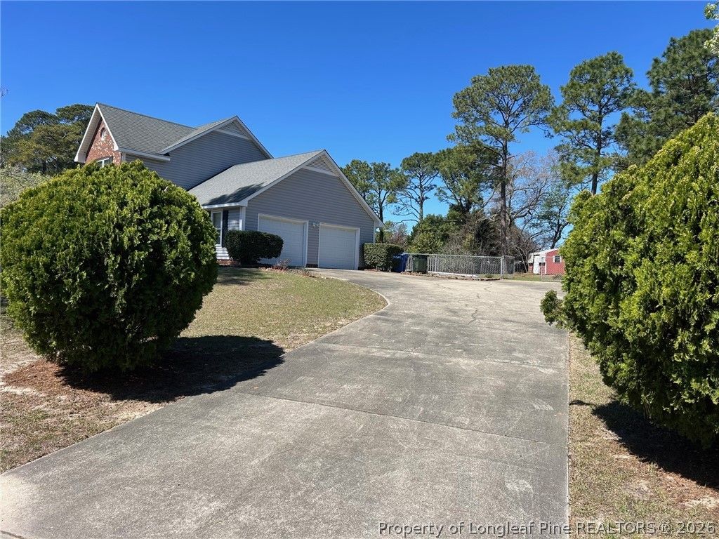 Photo of 5708 Bear Creek Circle, Fayetteville, NC 28304 (MLS # 759124)