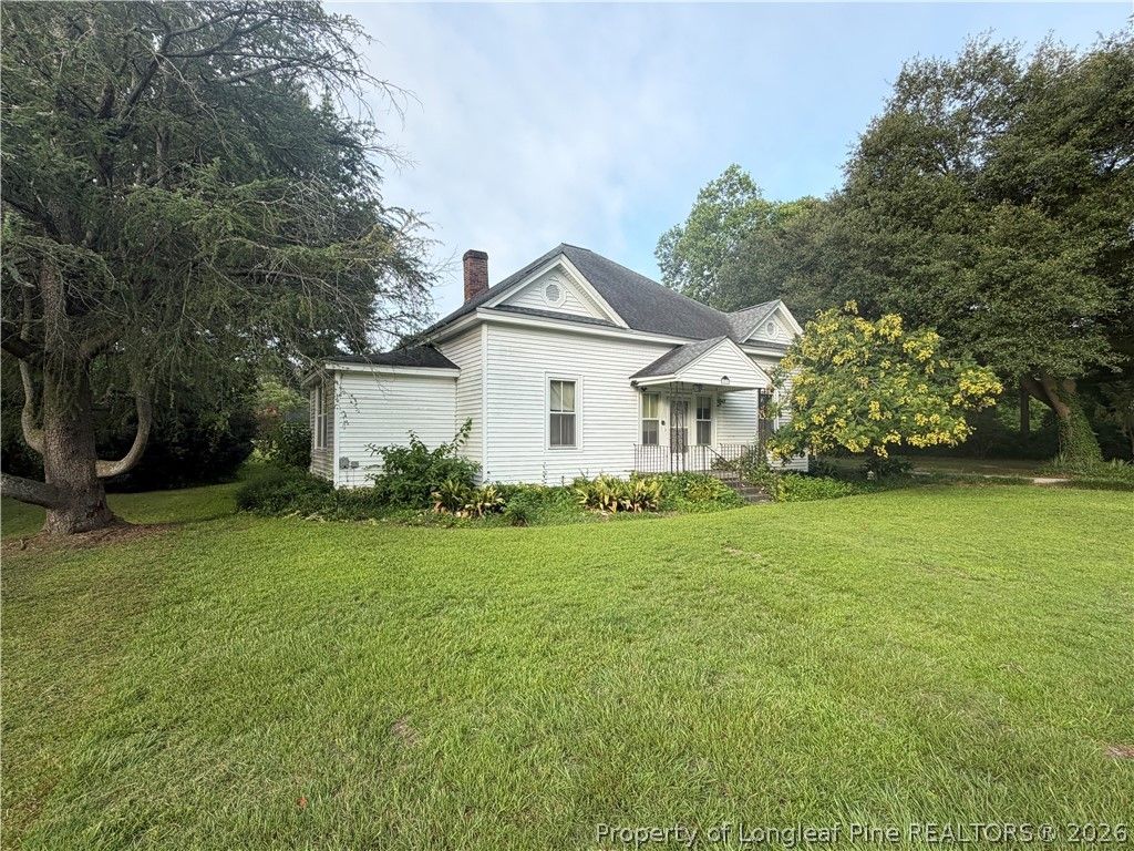 Photo of 223 West Third Avenue, Red Springs, NC 28377 (MLS # 766514)