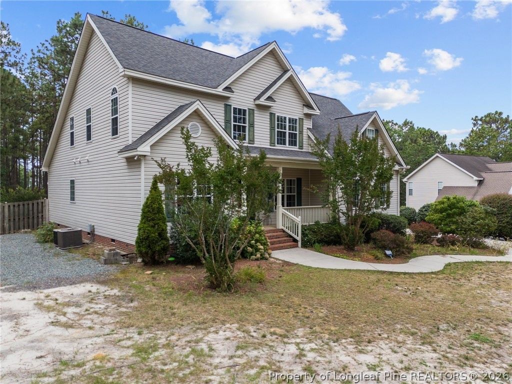 Photo of 1316 Devonshire Trail, Aberdeen, NC 28315 (MLS # 761360)