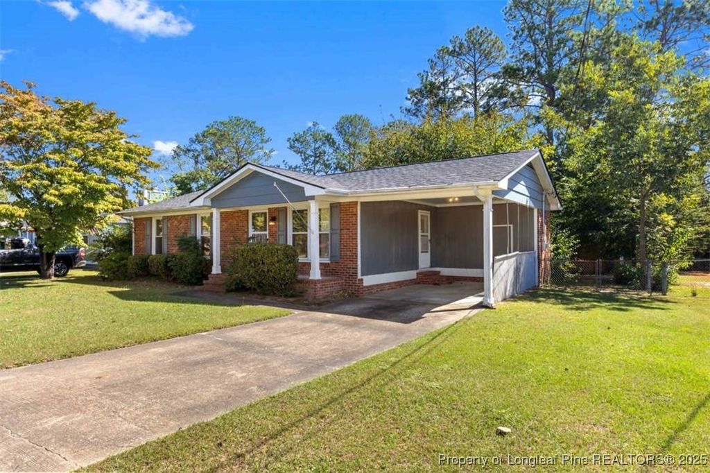 Photo of 3225 Glenmore Street, Hope Mills, NC 28348 (MLS # 751160)