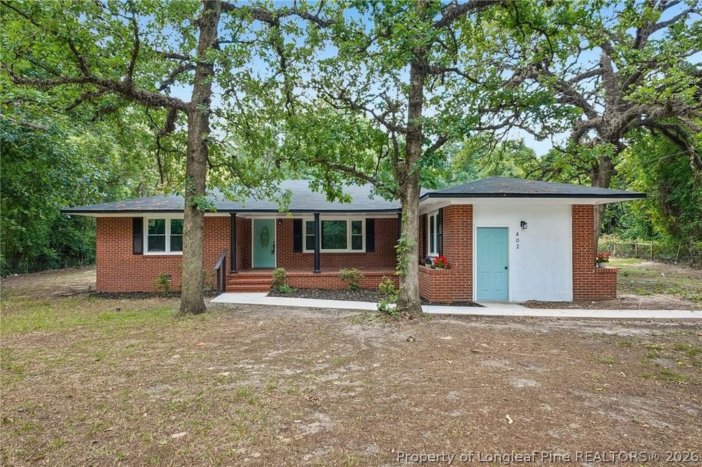 Photo of 402 Poplar Hill Road, Fayetteville, NC 28312 (MLS # 763908)