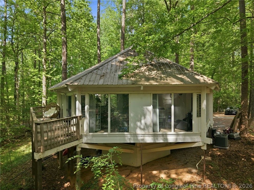 Photo of 822 Hilltop Circle, Sanford, NC 27332 (MLS # 762796)
