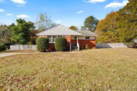 Photo of 1411 Stansfield Drive, Fayetteville, NC 28303 (MLS # 753429)