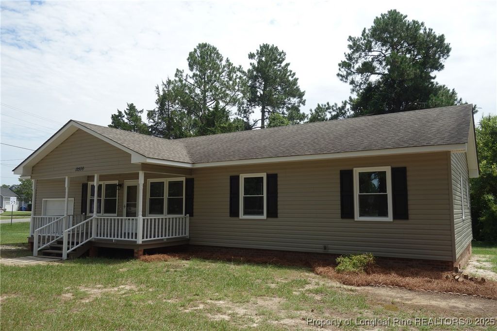 Photo of 12500 Barnes Bridge Road, Laurinburg, NC 28352 (MLS # 753747)