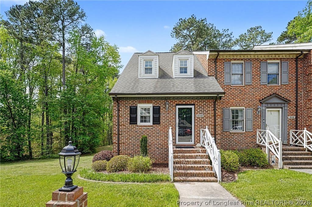 Photo of 508 Olde Towne Drive, Sanford, NC 27330 (MLS # 764758)