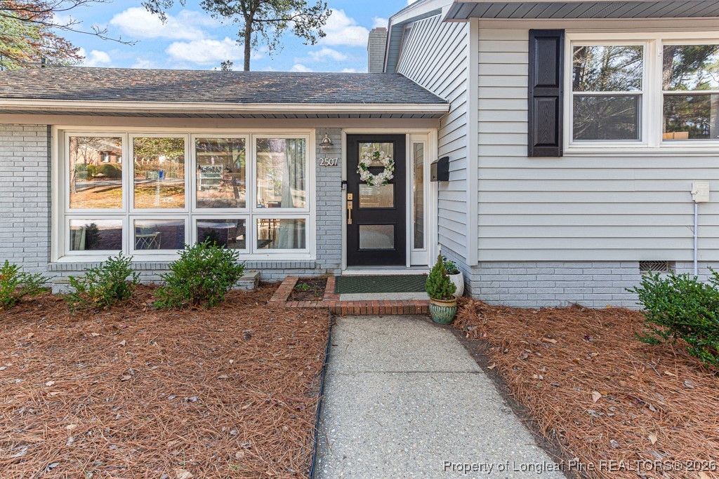 Photo of 2507 Mirror Lake Drive, Fayetteville, NC 28303 (MLS # 755488)